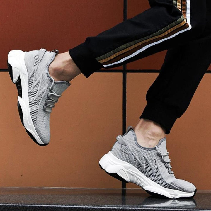 Venturo | Hidden‑Lift Sneaker