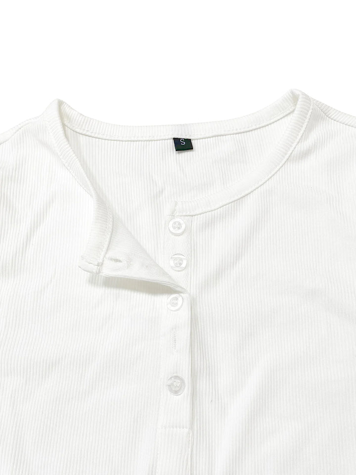 Nayla | Button Detail Ribbed Top