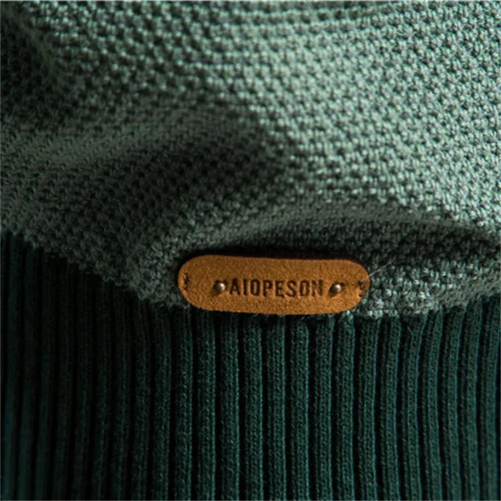 Elmsford – Classic Crew-Neck Knit Sweater