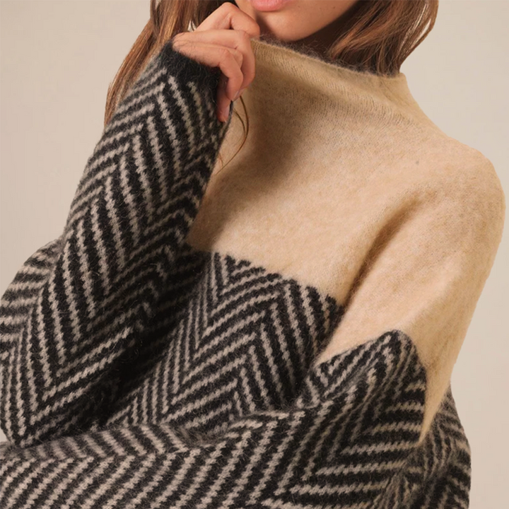 Aurora - Knit Turtleneck Sweater
